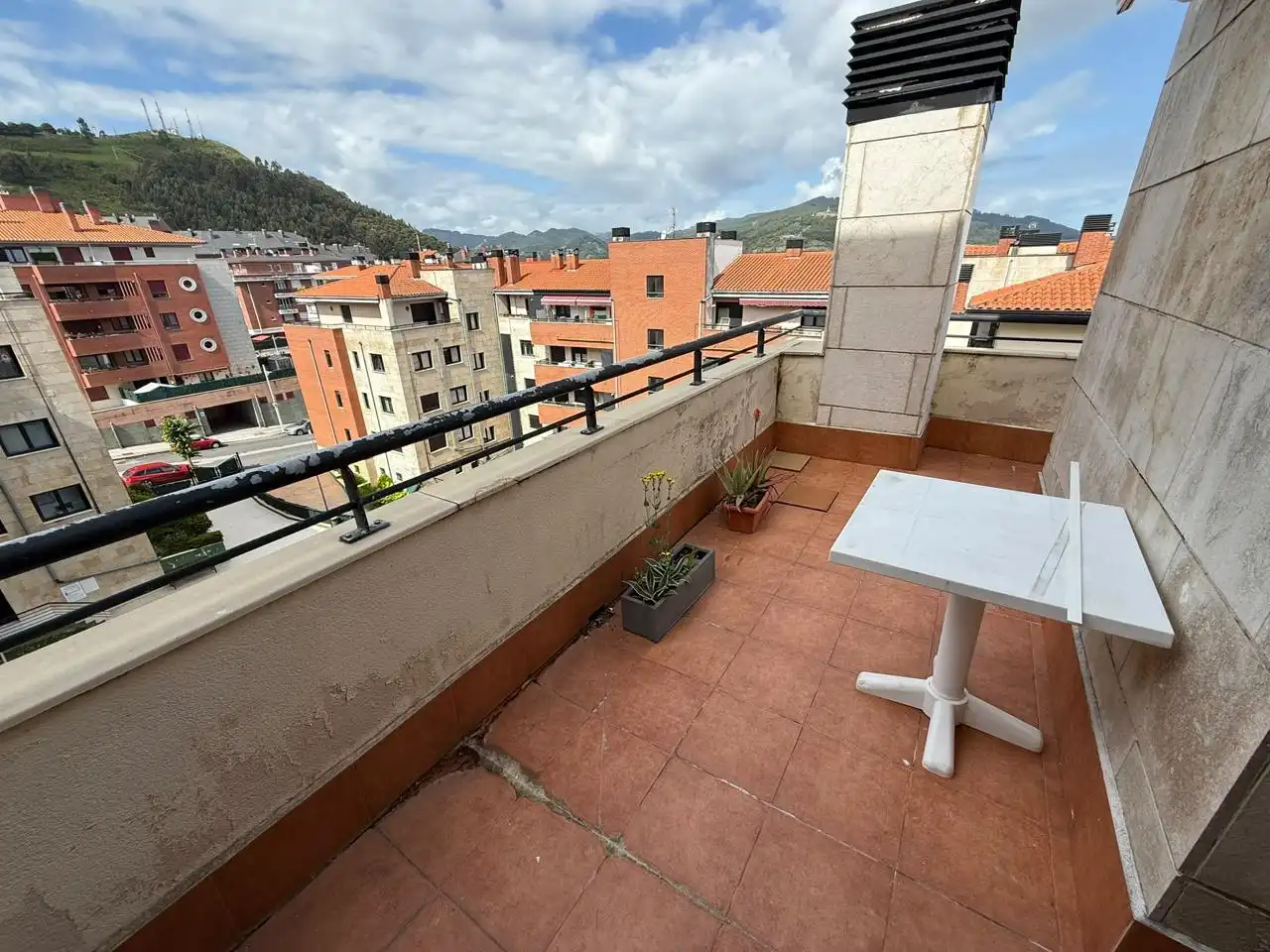 Terrassa de Pis en venda en Castro-Urdiales amb Calefacció, Parquet i Terrassa