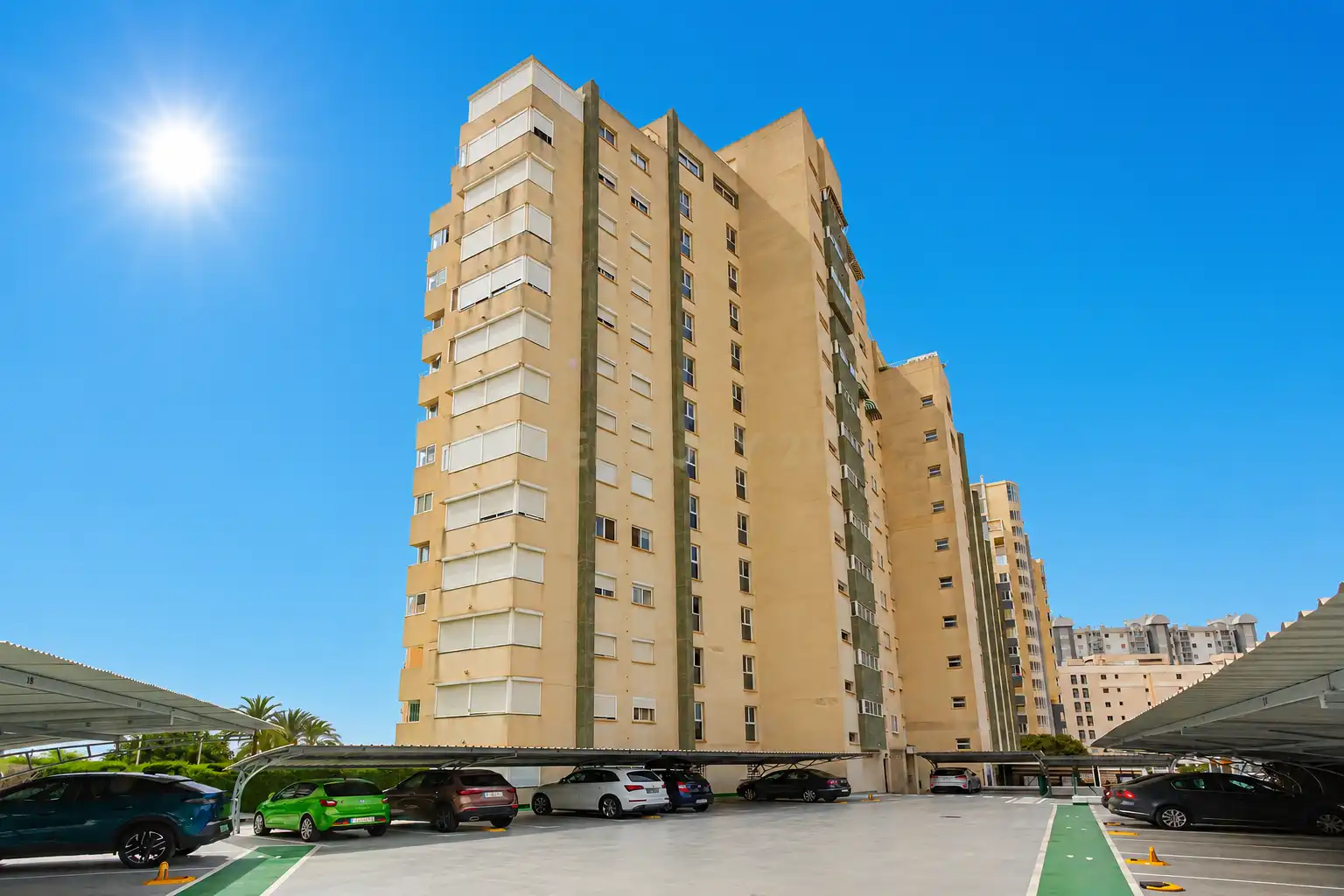 Vista exterior de Apartamento de alquiler en Calpe / Calp