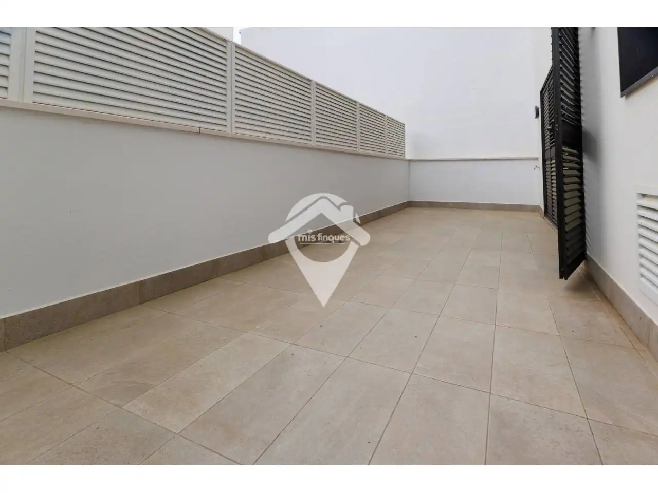Piso con ascensor en venta en Avenida Pau Casals