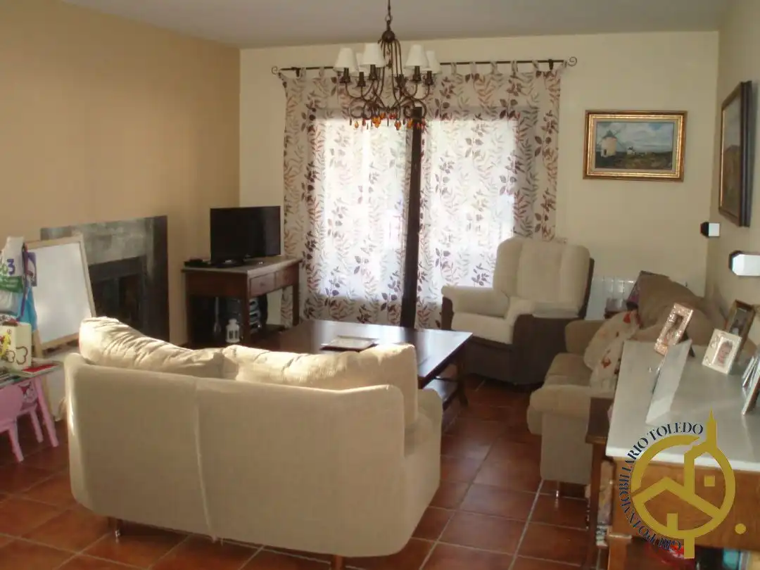 Living room of Houses for sale in Nambroca  with Air Conditioner, Heating and Private garden