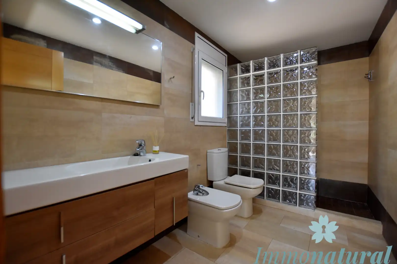 Bathroom of Houses for sale in Torrelles de Llobregat  with Heating, Terrace and Swimming Pool