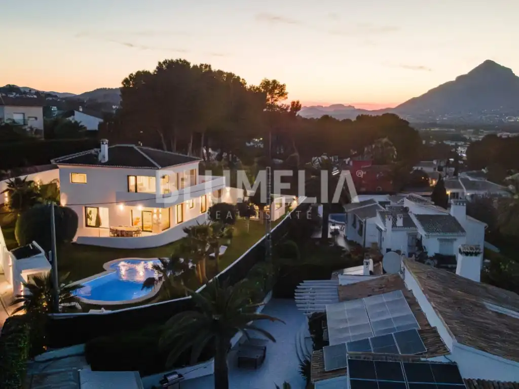 Vista exterior de Casa o chalet en venta en Jávea / Xàbia con Aire acondicionado y Calefacción