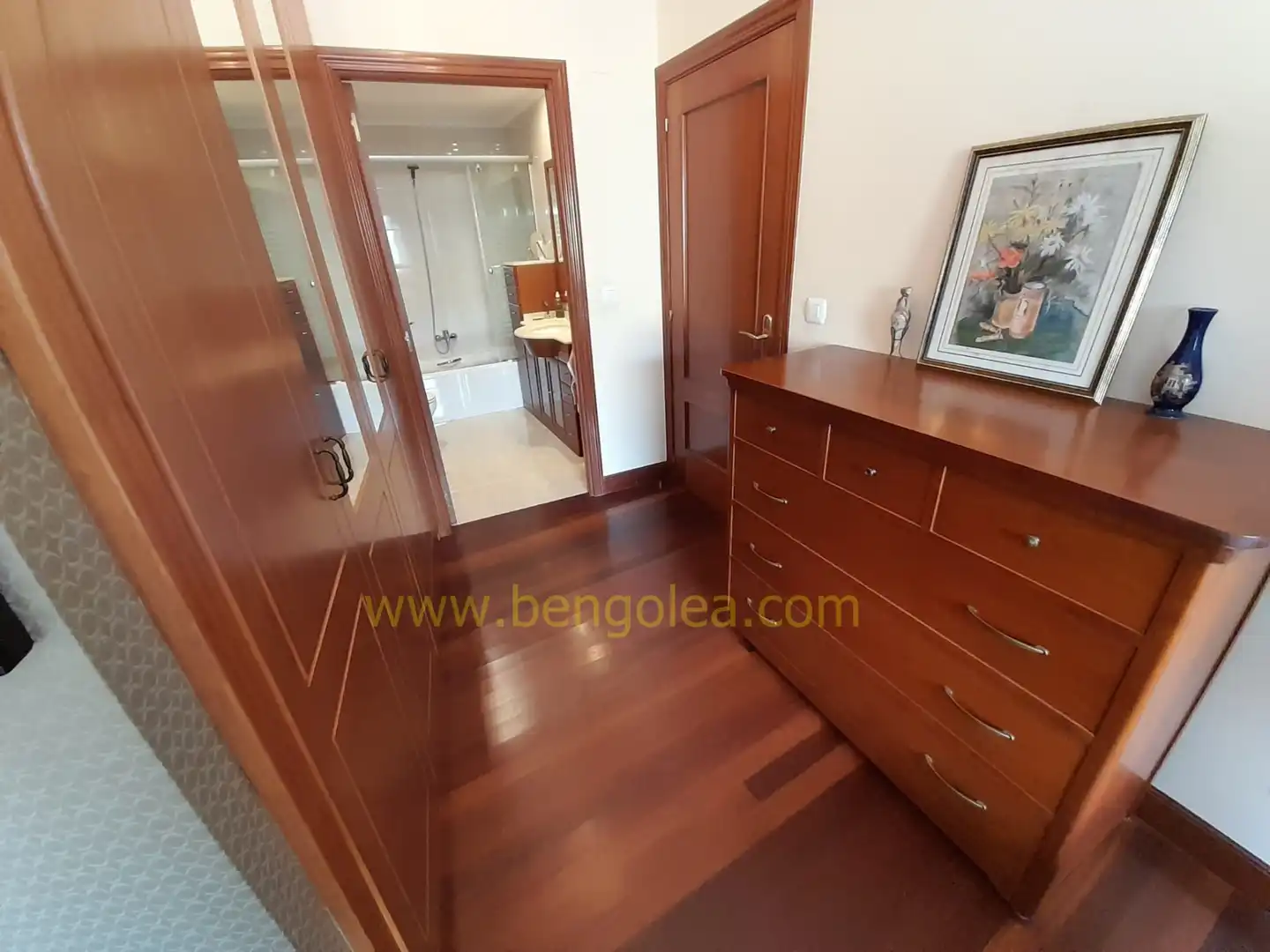 Schlafzimmer von Wohnung zum Verkauf in Barakaldo  mit Heizung, Abstellraum und Balkon
