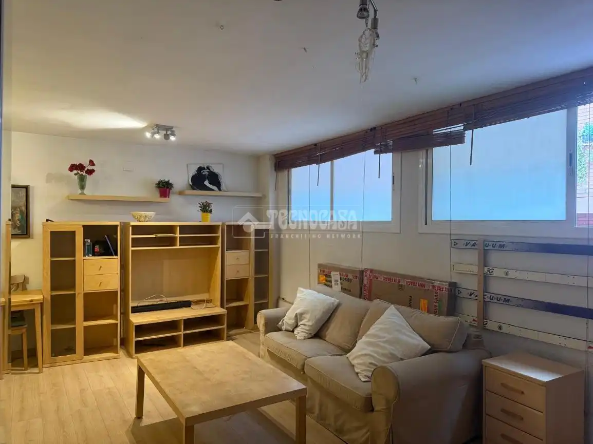 Sala de estar de Local en venta en Sant Joan Despí con Aire acondicionado y Terraza