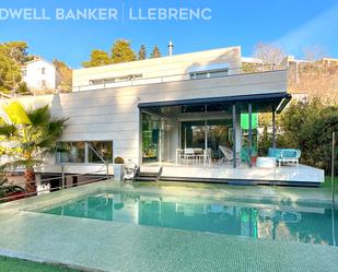 Exterior view of House or chalet for sale in  Barcelona Capital  with Air Conditioner, Heating and Private garden