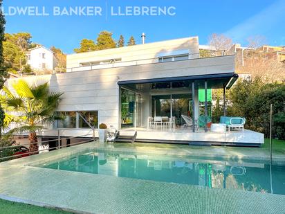 Exterior view of House or chalet for sale in  Barcelona Capital  with Air Conditioner, Heating and Private garden