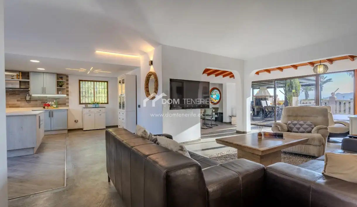 Sala de estar de Casa o chalet en venta en San Miguel de Abona con Jardín privado, Terraza y Trastero