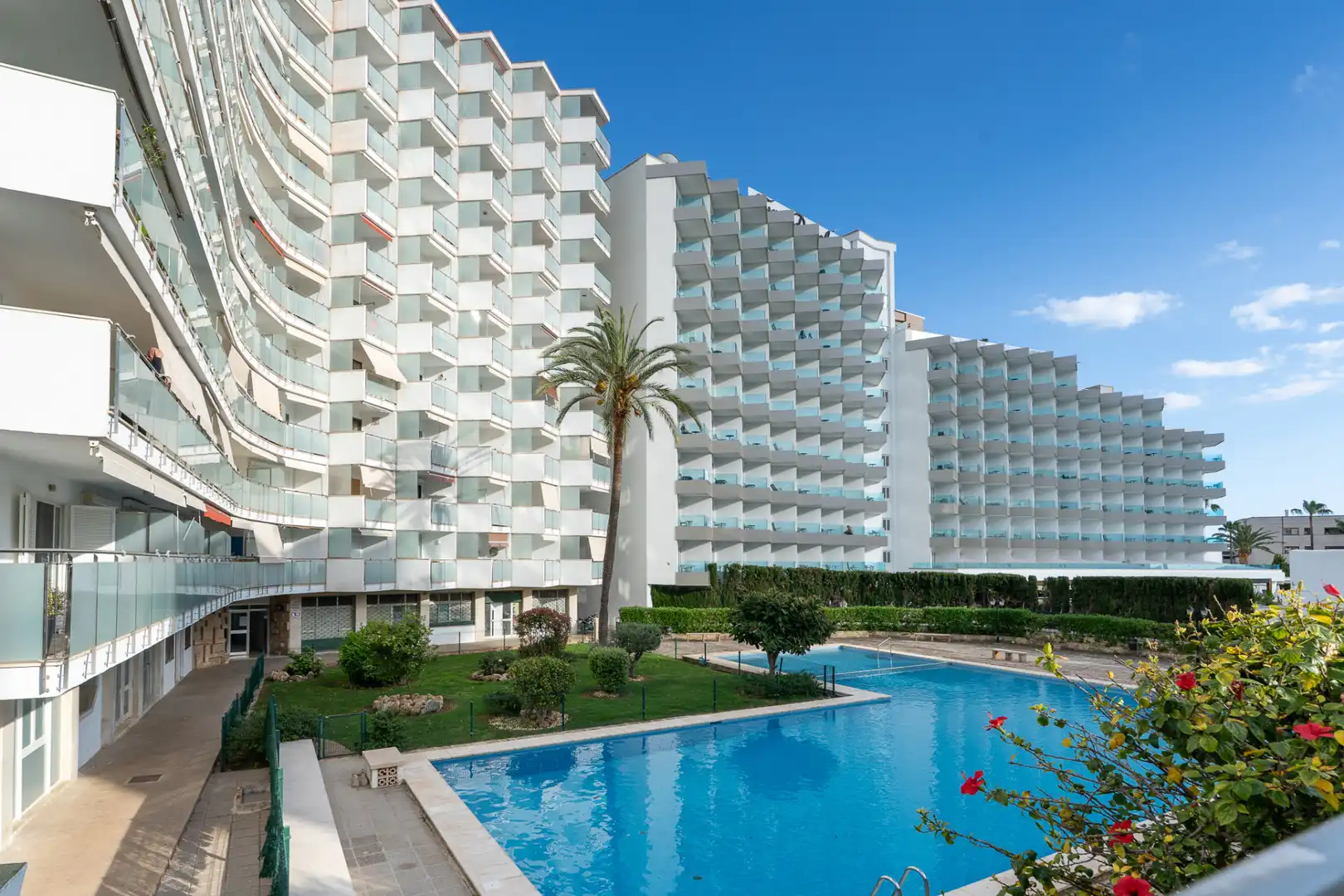 Schwimmbecken von Wohnung zum Verkauf in Calvià mit Klimaanlage, Terrasse und Schwimmbad