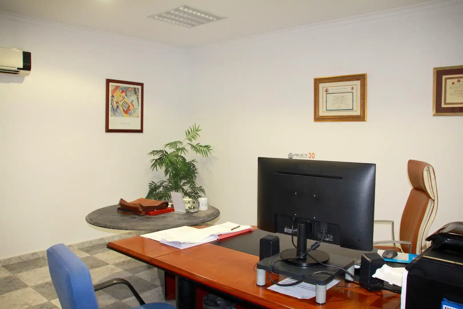 Commercial properties for sale in Benidorm  with Air Conditioner