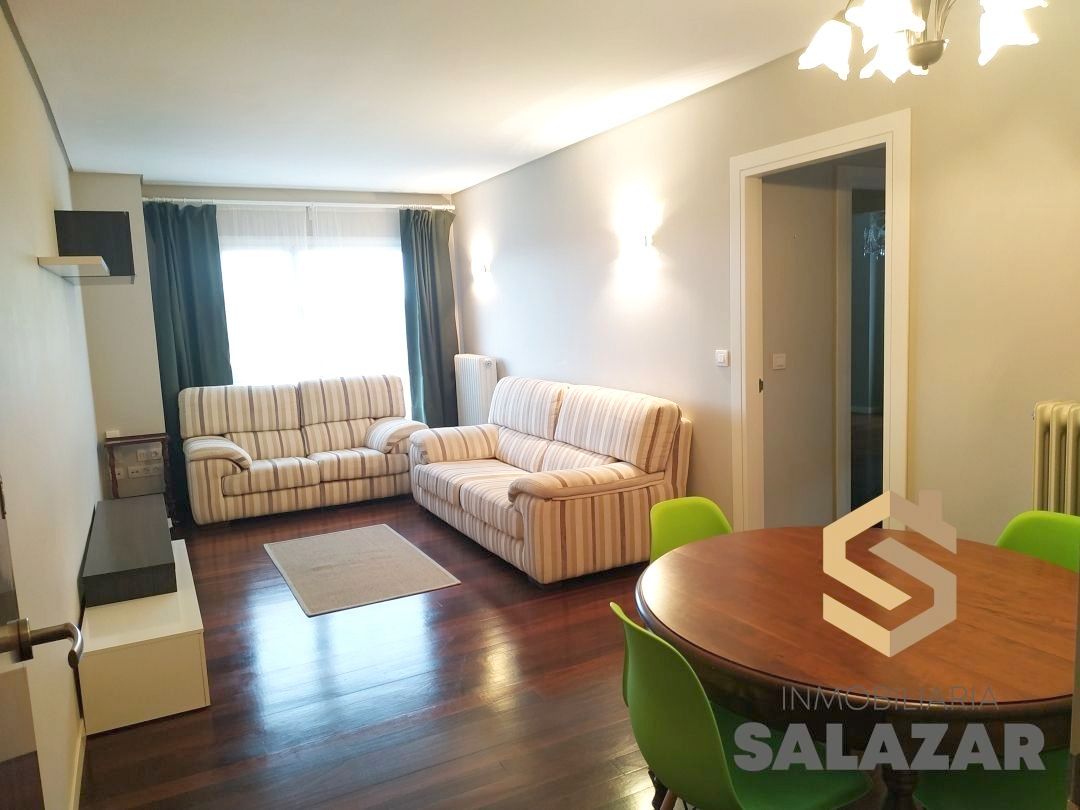 Wohnzimmer von Wohnung miete in Barakaldo  mit Heizung