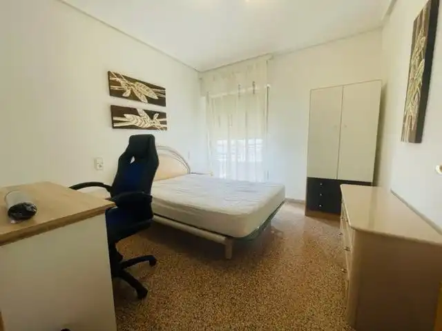 Flat for rent in Avenida de la universidad, 38, Altabix