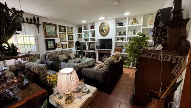 Casa-chalet en Venta en Dehesa - Monacilla