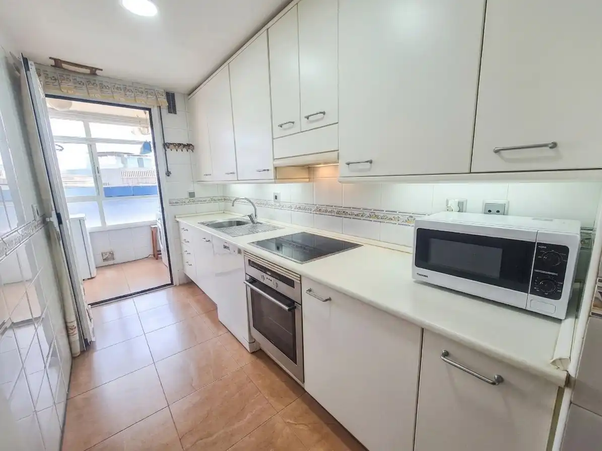 Kitchen of Flat for sale in Fuenlabrada  with Air Conditioner, Heating and Parquet flooring