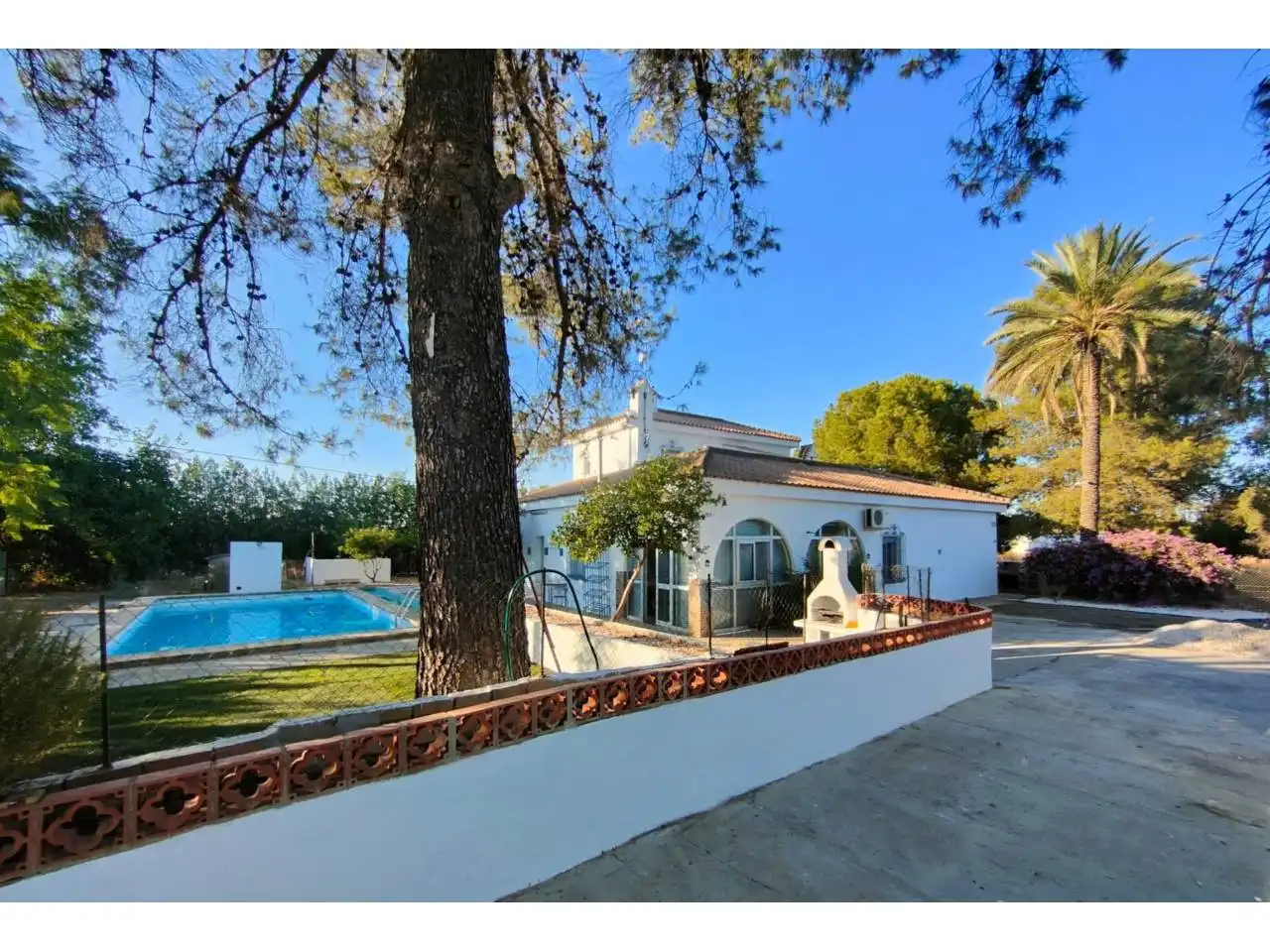 Vista exterior de Casa o chalet en venta en Carmona con Aire acondicionado, Jardín privado y Terraza
