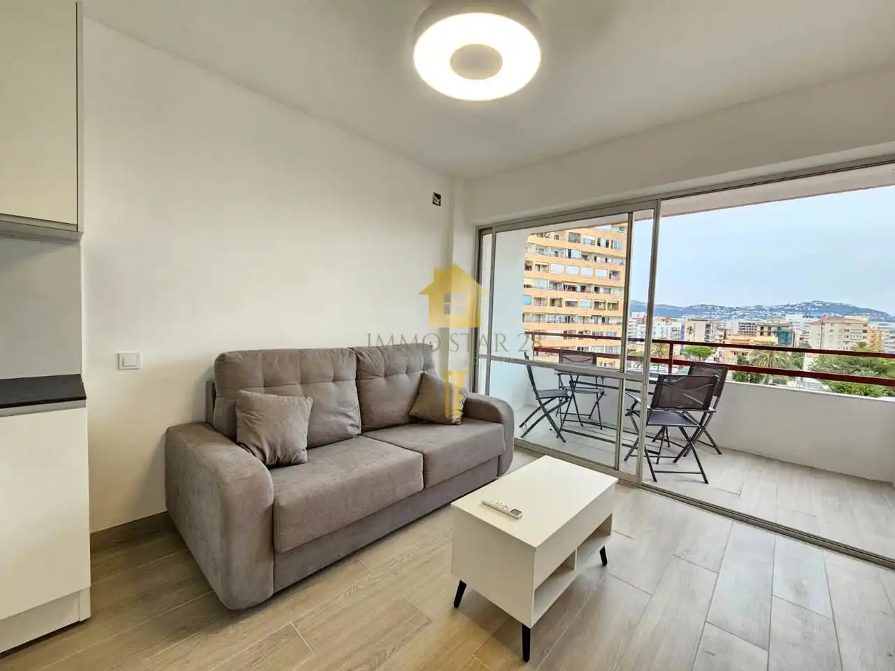 Study for rent in calle Cap Ponent, Santa Margarita