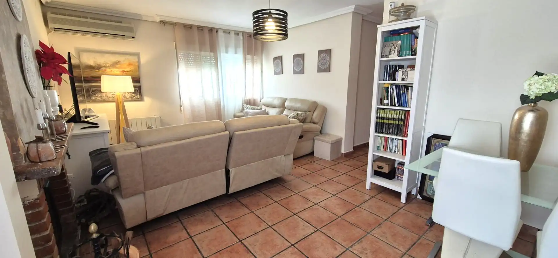Sala d'estar de Casa o xalet en venda en Badajoz amb Aire condicionat, Calefacció i Jardí privat