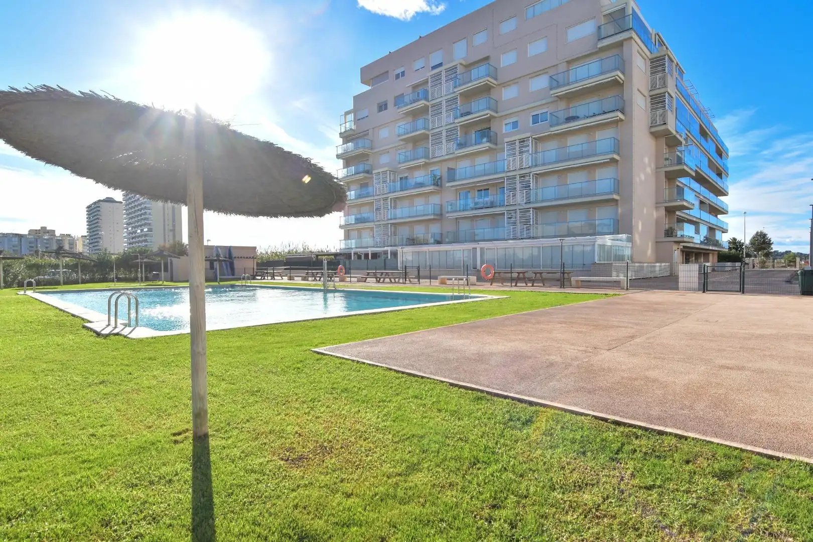 Piscina de Apartament de lloguer en El Puig de Santa Maria amb Aire condicionat, Calefacció i Jardí privat