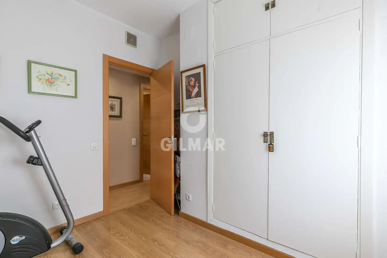 Habitación de Piso en venta en Madrid con Calefacción, Jardín privado y Piscina