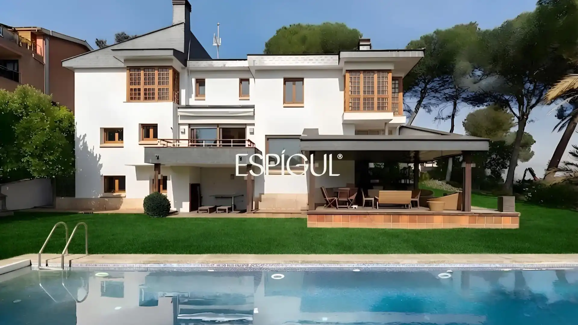Vista exterior de Casa o chalet en venta en Sant Cugat del Vallès con Aire acondicionado, Calefacción y Jardín privado