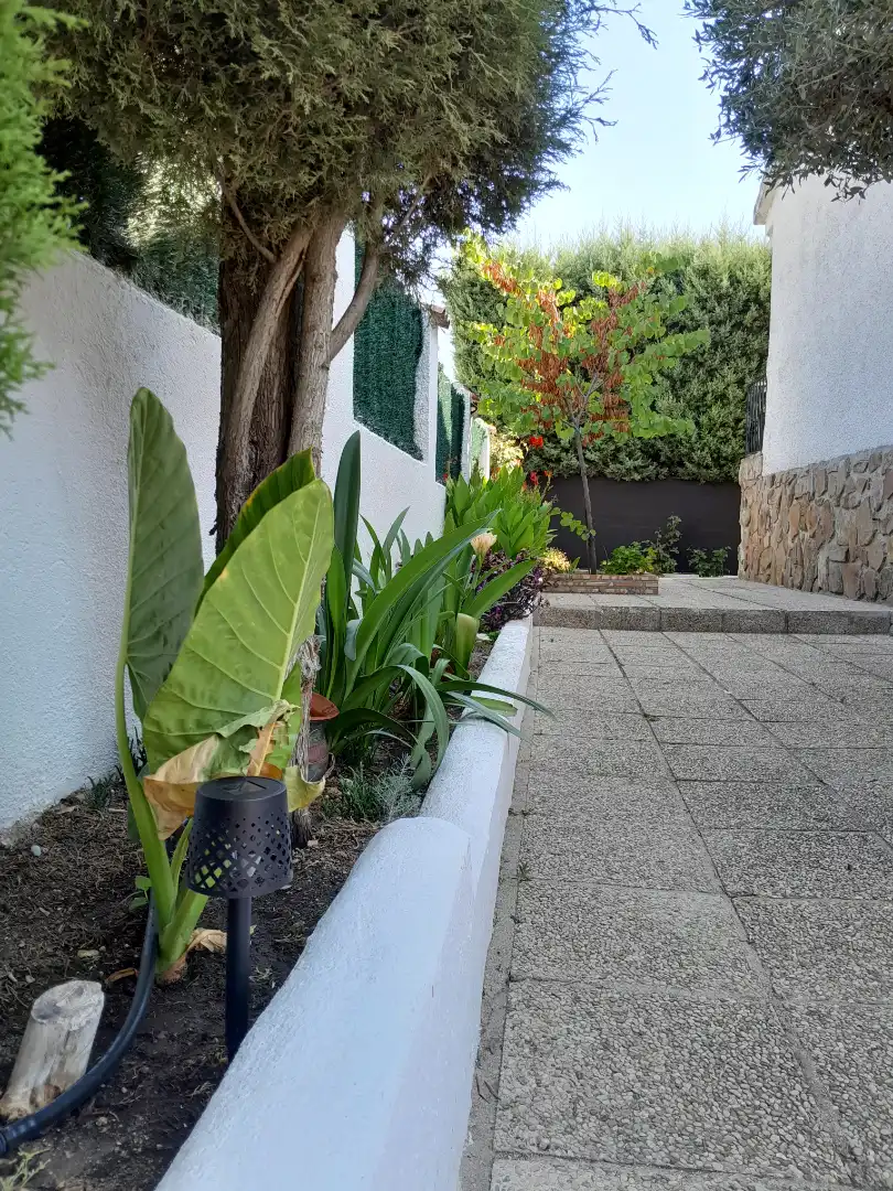 Terraza de Casa o chalet en venta en Cobisa con Calefacción, Jardín privado y Amueblado