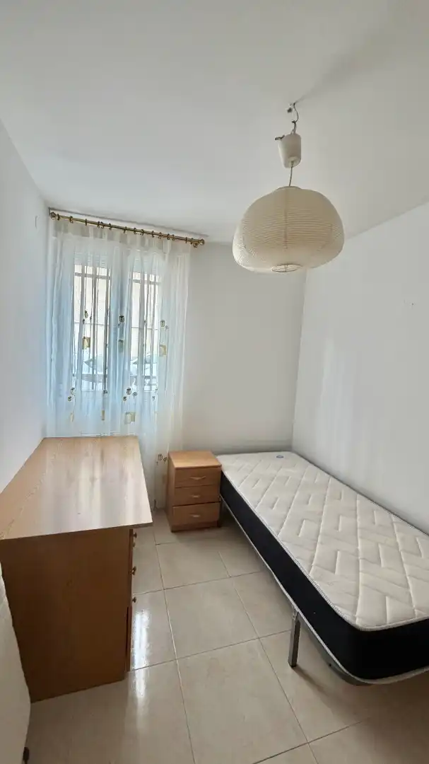 Habitación de Piso en venta en Madrid con Calefacción, Parquet y Amueblado