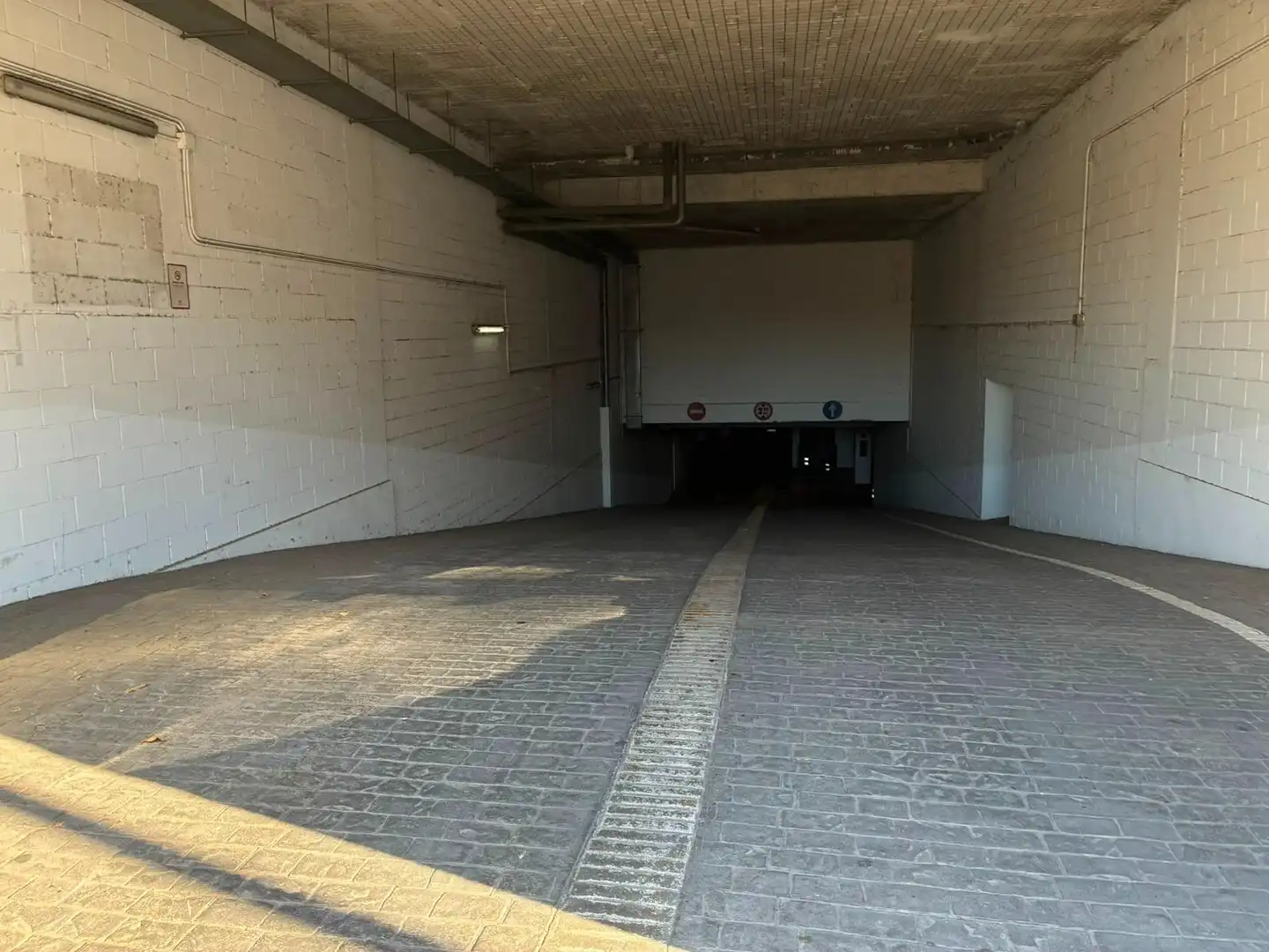 Parking of Garage for sale in Dos Hermanas