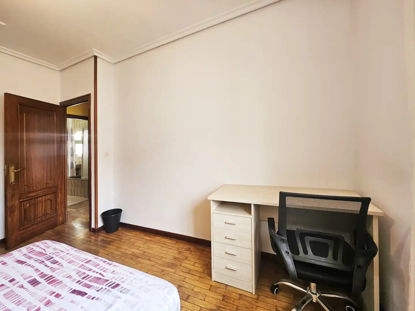 Bedroom of Flat for rent in A Coruña Capital   with Heating, Furnished and Oven