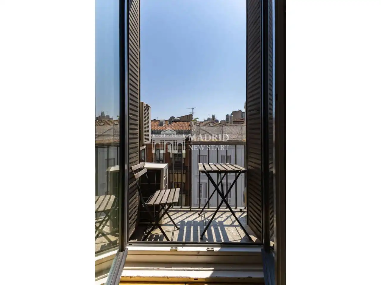 Balcony of Flat for rent in Madrid  with Air Conditioner, Heating and Parquet flooring