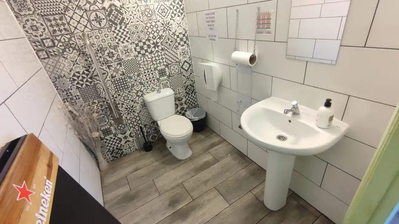 Baño de Local en venta en Orihuela