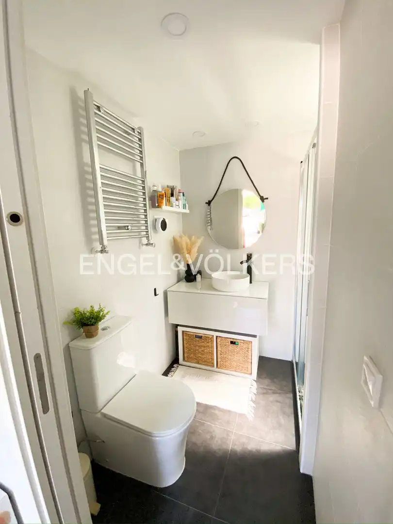 Badezimmer von Wohnung zur Miete in Villaviciosa de Odón mit Klimaanlage, Heizung und Privatgarten
