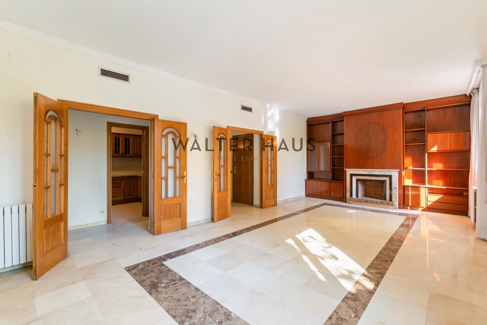Piso en venta en  Barcelona Capital con Aire acondicionado, Calefacción y Terraza