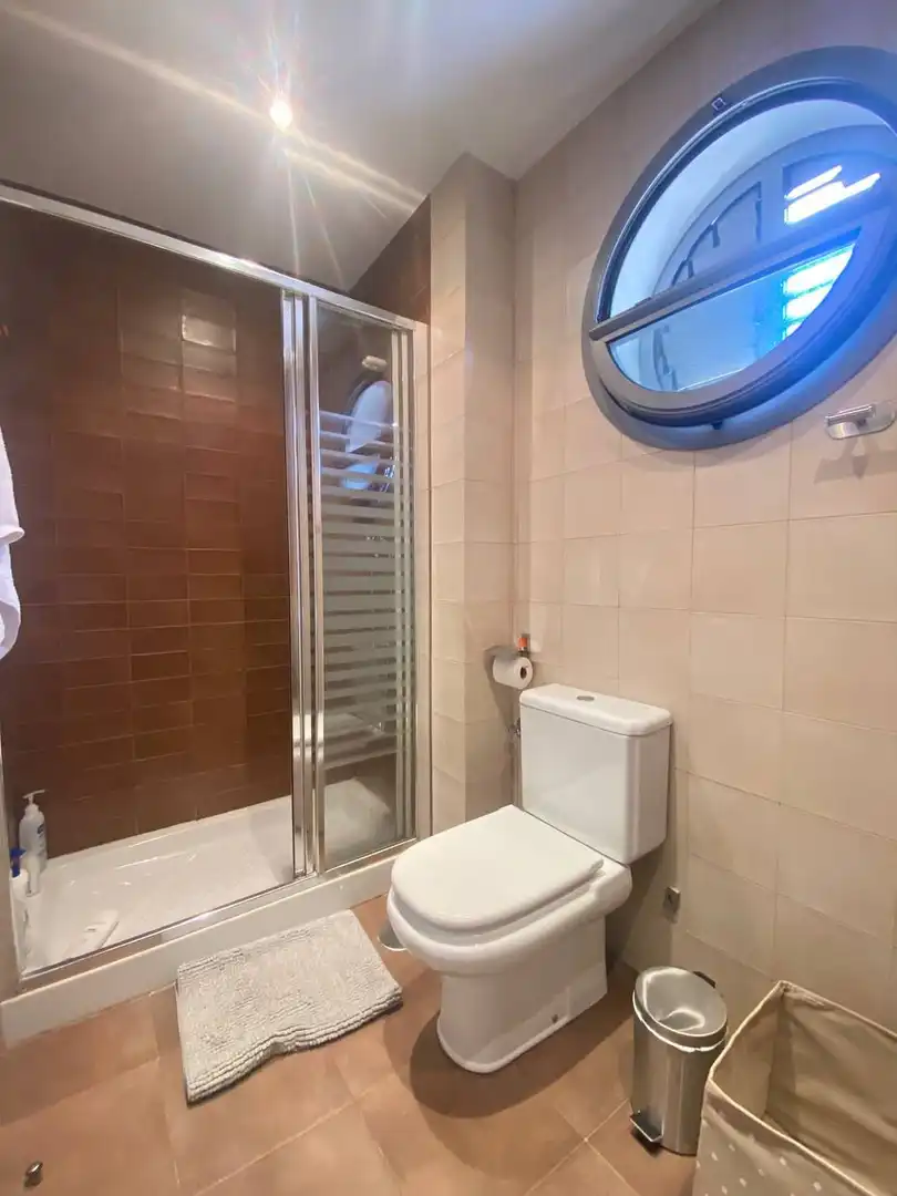 Bany de Casa o xalet de lloguer en Islantilla amb Aire condicionat, Terrassa i Balcó