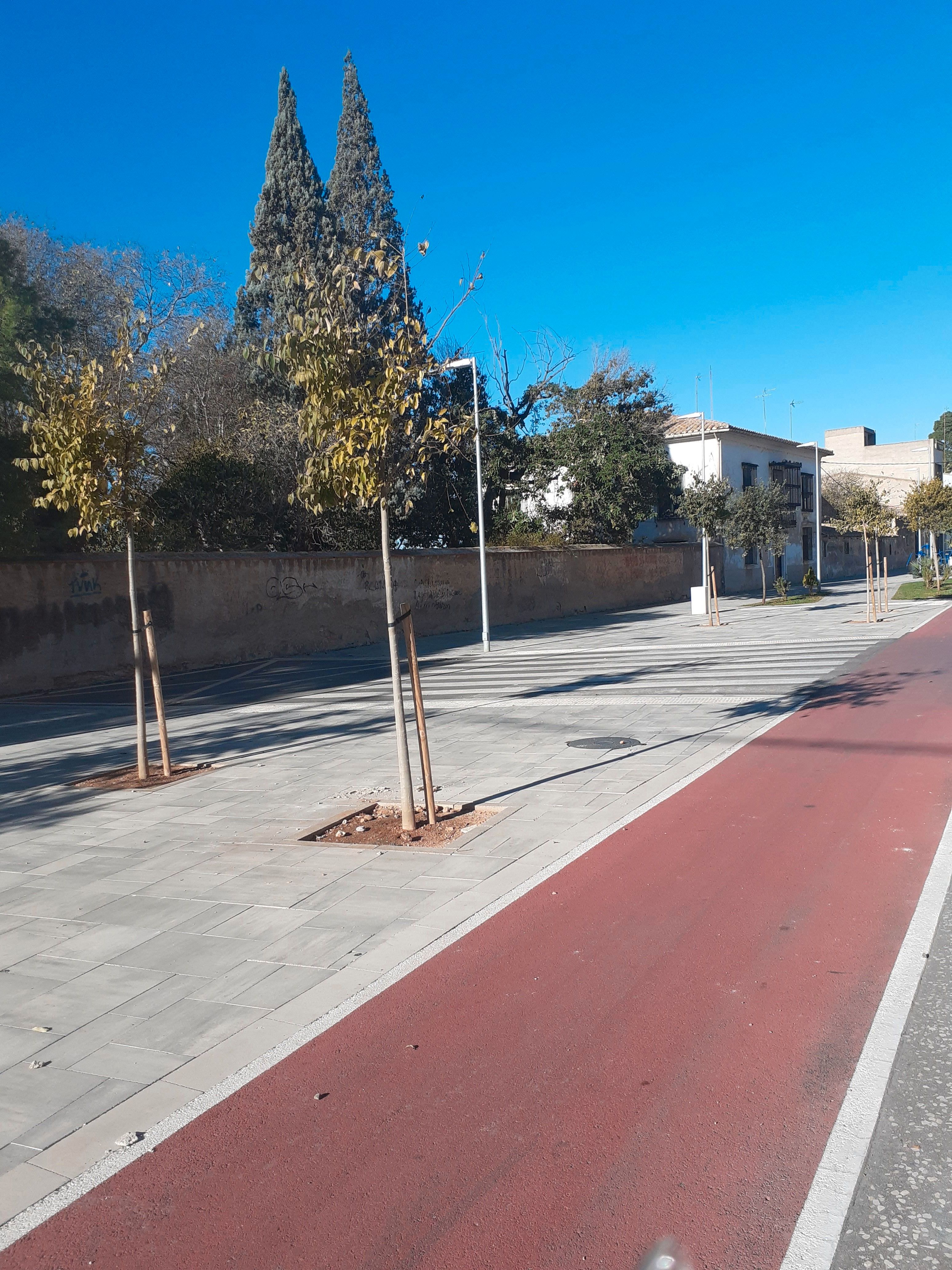 Vista exterior de Casa o xalet en venda en Almazora / Almassora amb Jardí privat, Terrassa i Moblat