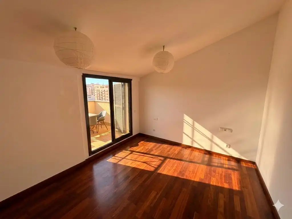 Schlafzimmer von Maisonette zum Verkauf in Terrassa mit Heizung, Parkett und Terrasse