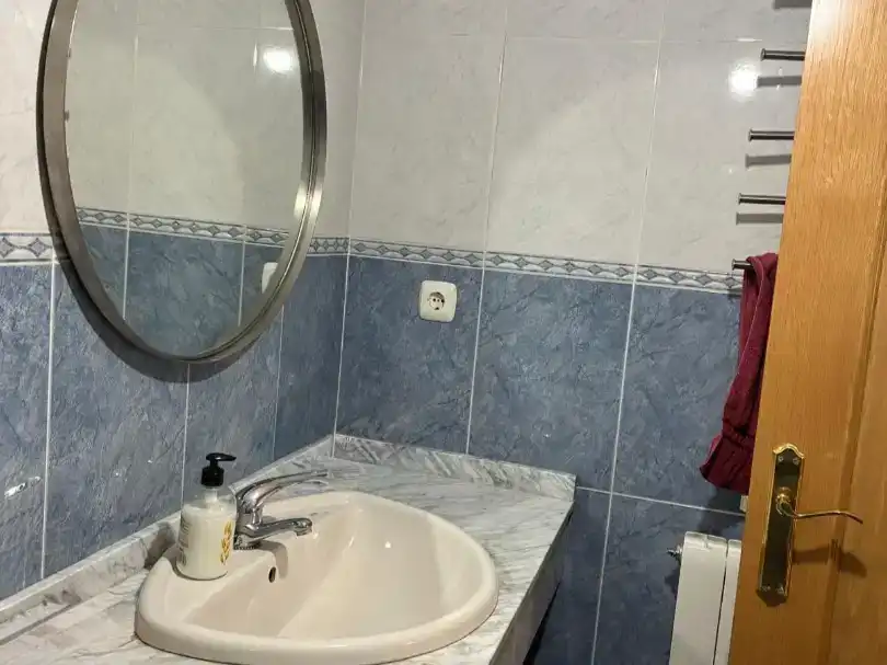 Bany de Pis en venda en Sabiñánigo amb Balcó