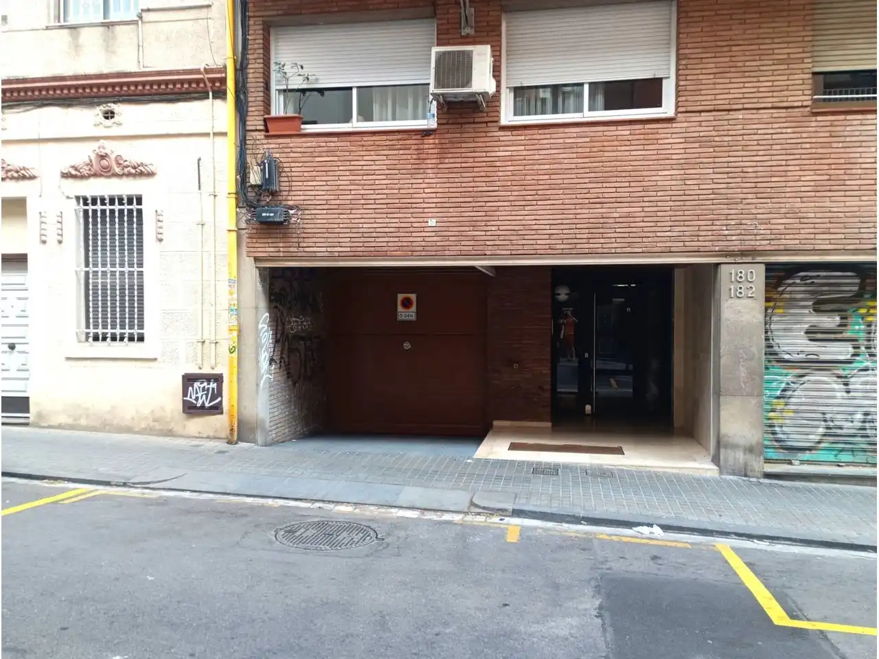 Garaje en venta en Calle Encarnació, 180, El Baix Guinardó