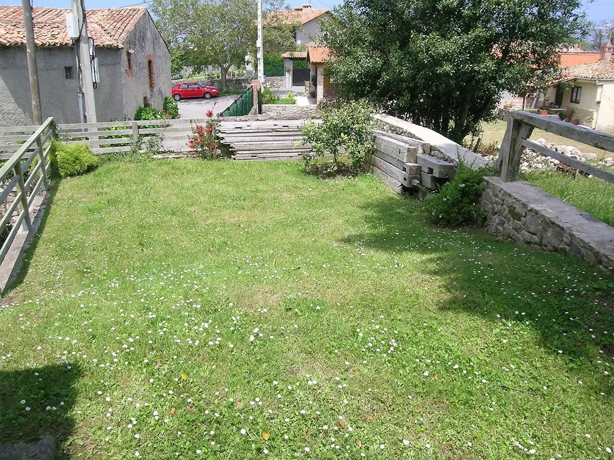 Casa o xalet en venda en Llanes amb Calefacció, Jardí privat i Terrassa