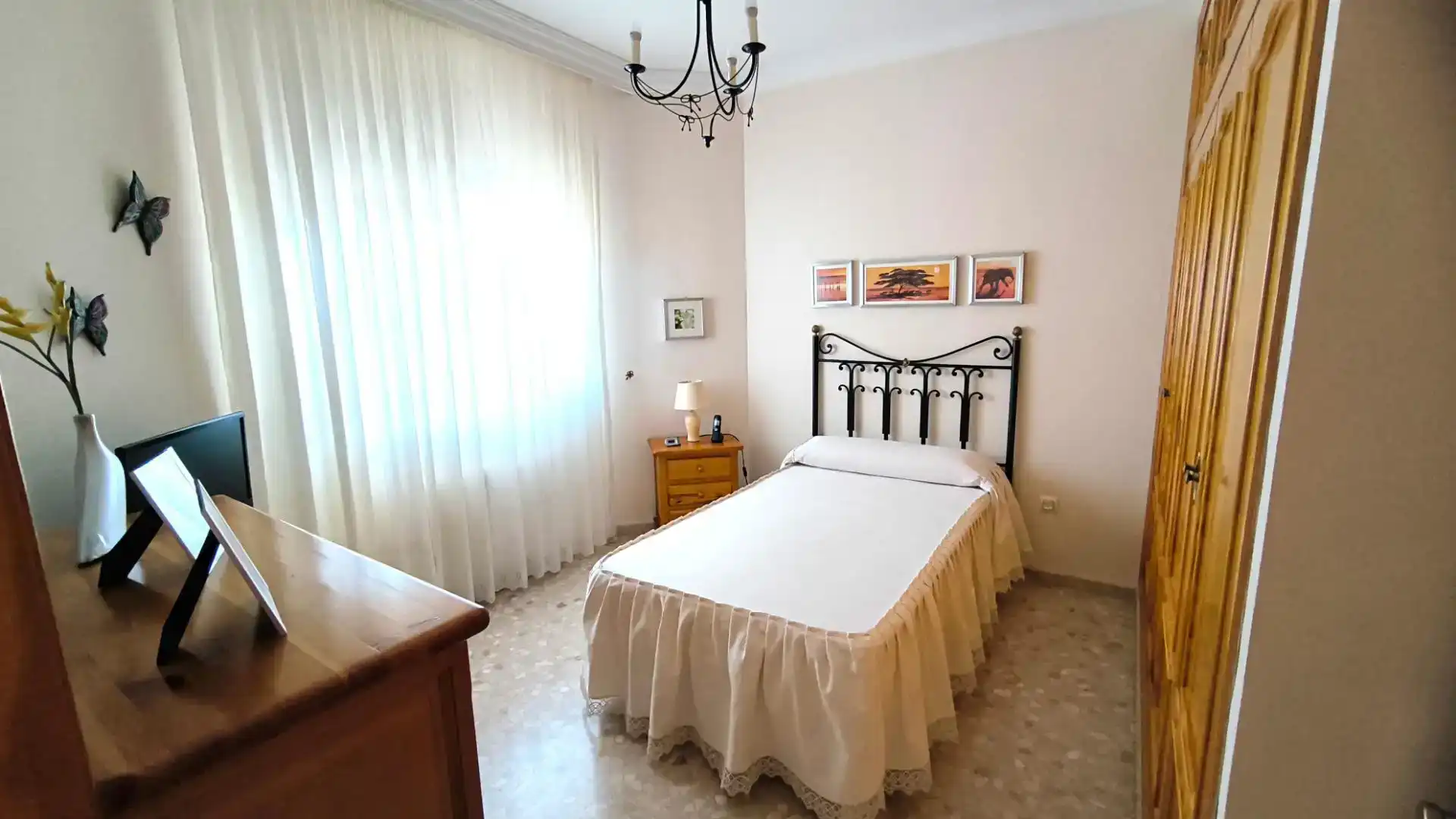 Dormitori de Casa o xalet en venda en Valencina de la Concepción amb Piscina