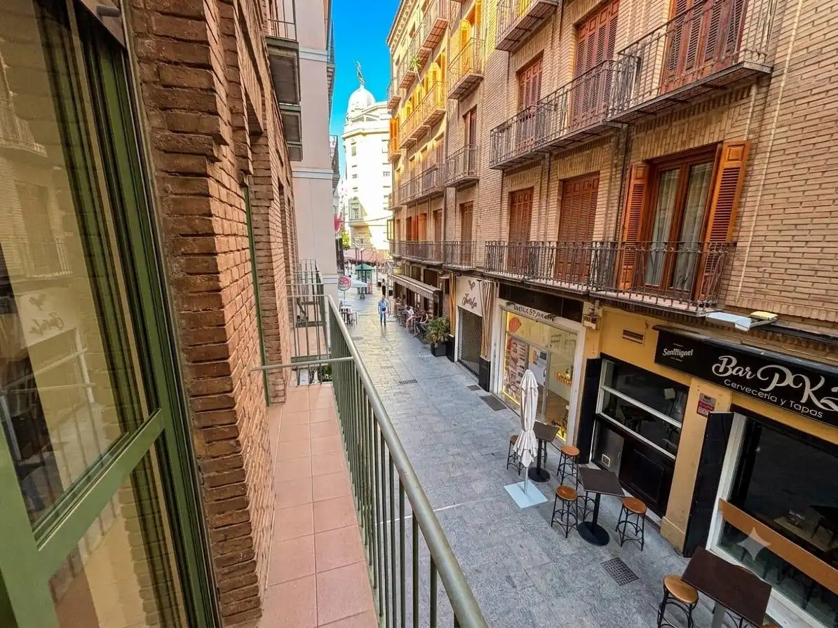 Vista exterior de Pis de lloguer en Centro