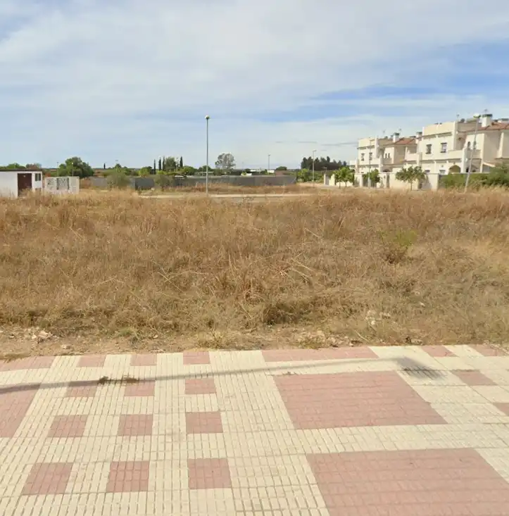 Lands and plots for sale in Almonte ciudad