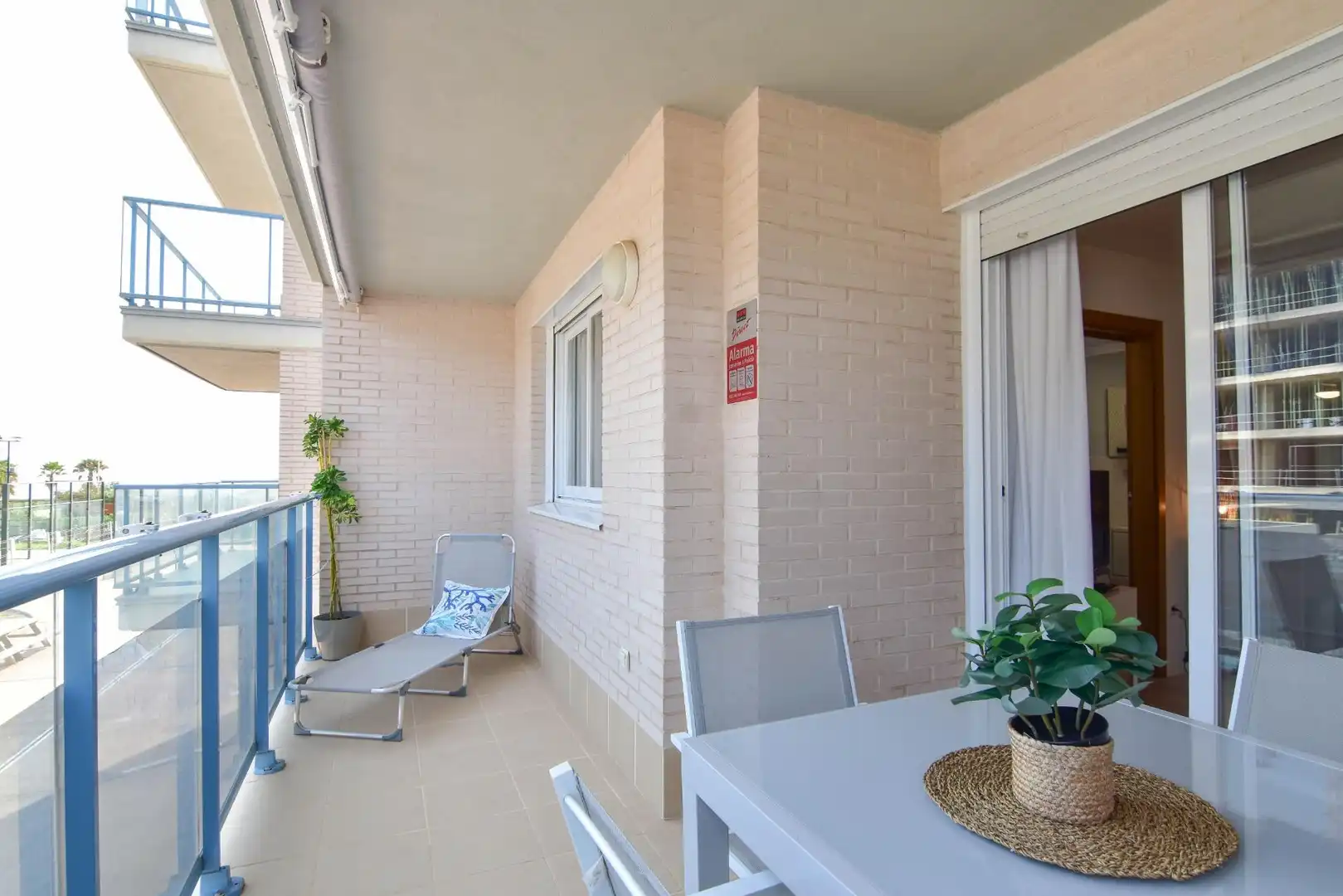 Terrassa de Apartament de lloguer en El Puig de Santa Maria amb Calefacció, Jardí privat i Terrassa