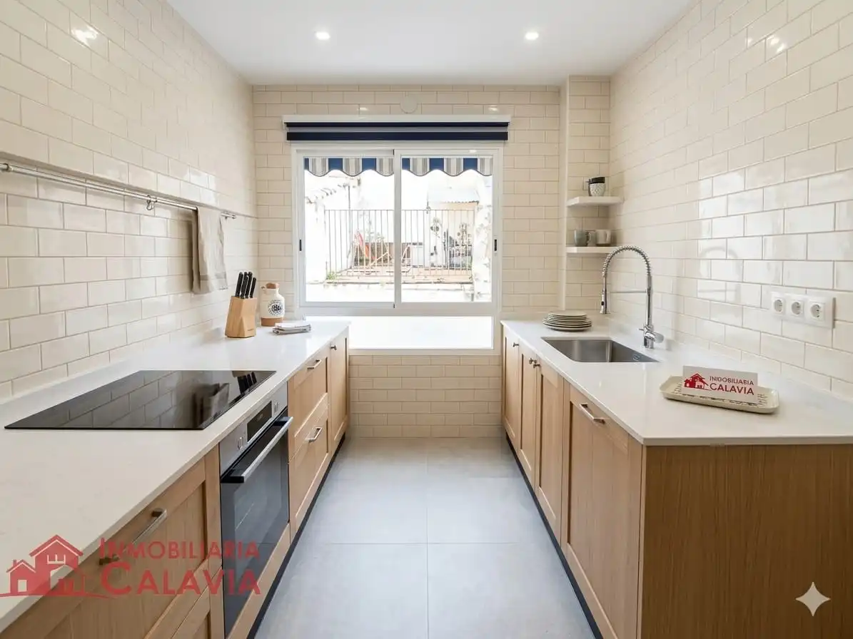 Casa con terraza en venta en Calle Juan Francisco Chicharro 18, imagen 10