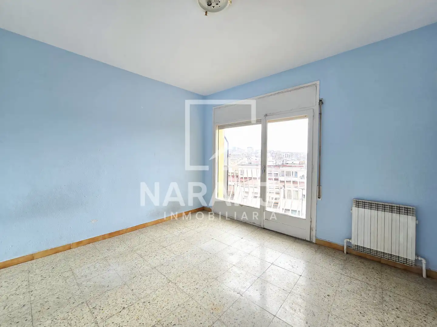 Bedroom of Flat for sale in Santa Coloma de Gramenet  with Balcony