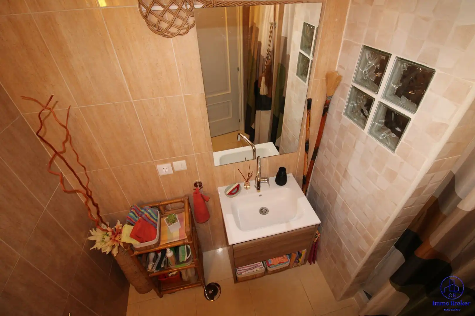 Badezimmer von Wohnung zum Verkauf in Adeje mit Abstellraum und Gemeinschaftspool