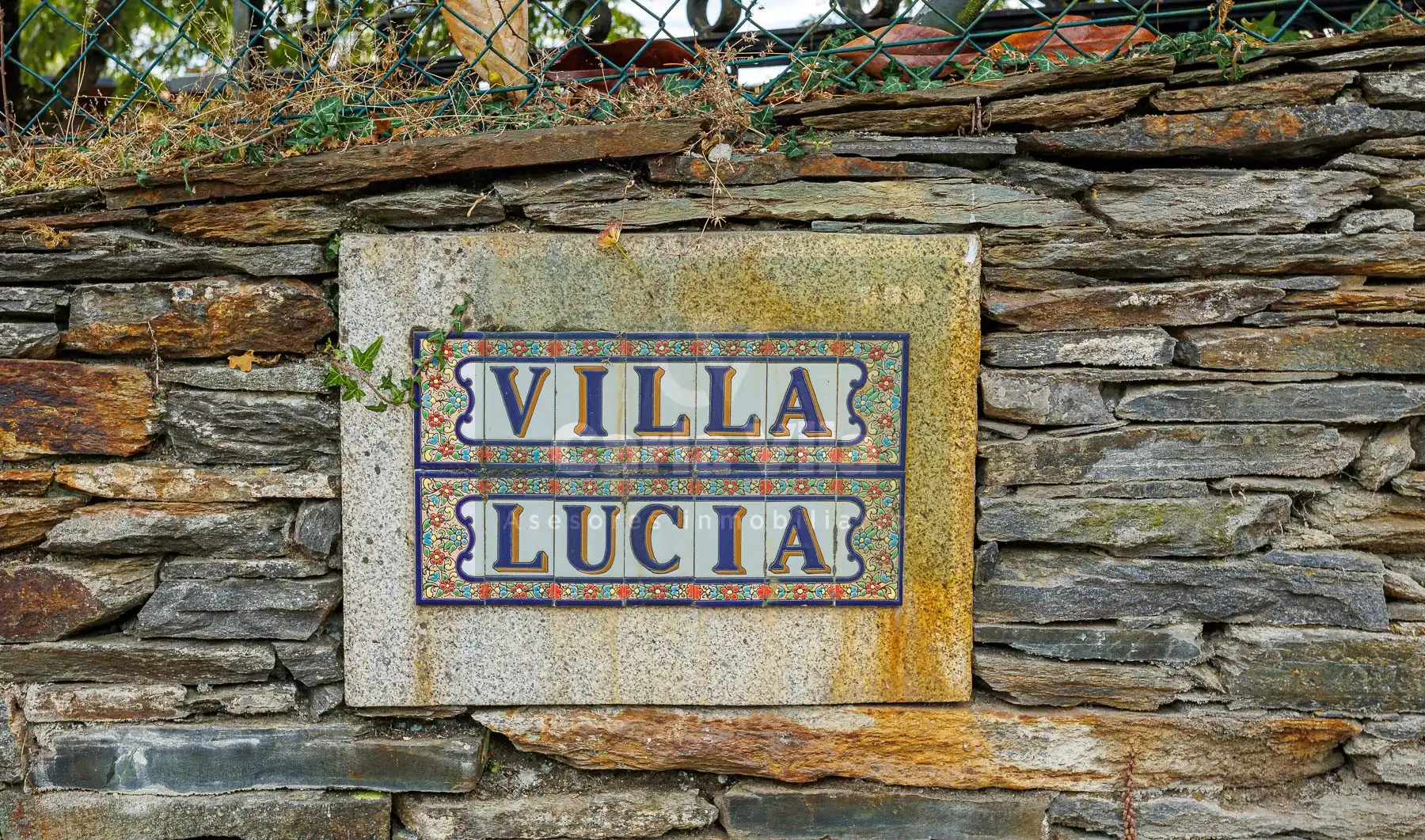 Vista exterior de Finca rústica en venda en Lugo amb Jardí privat, Parquet i Terrassa