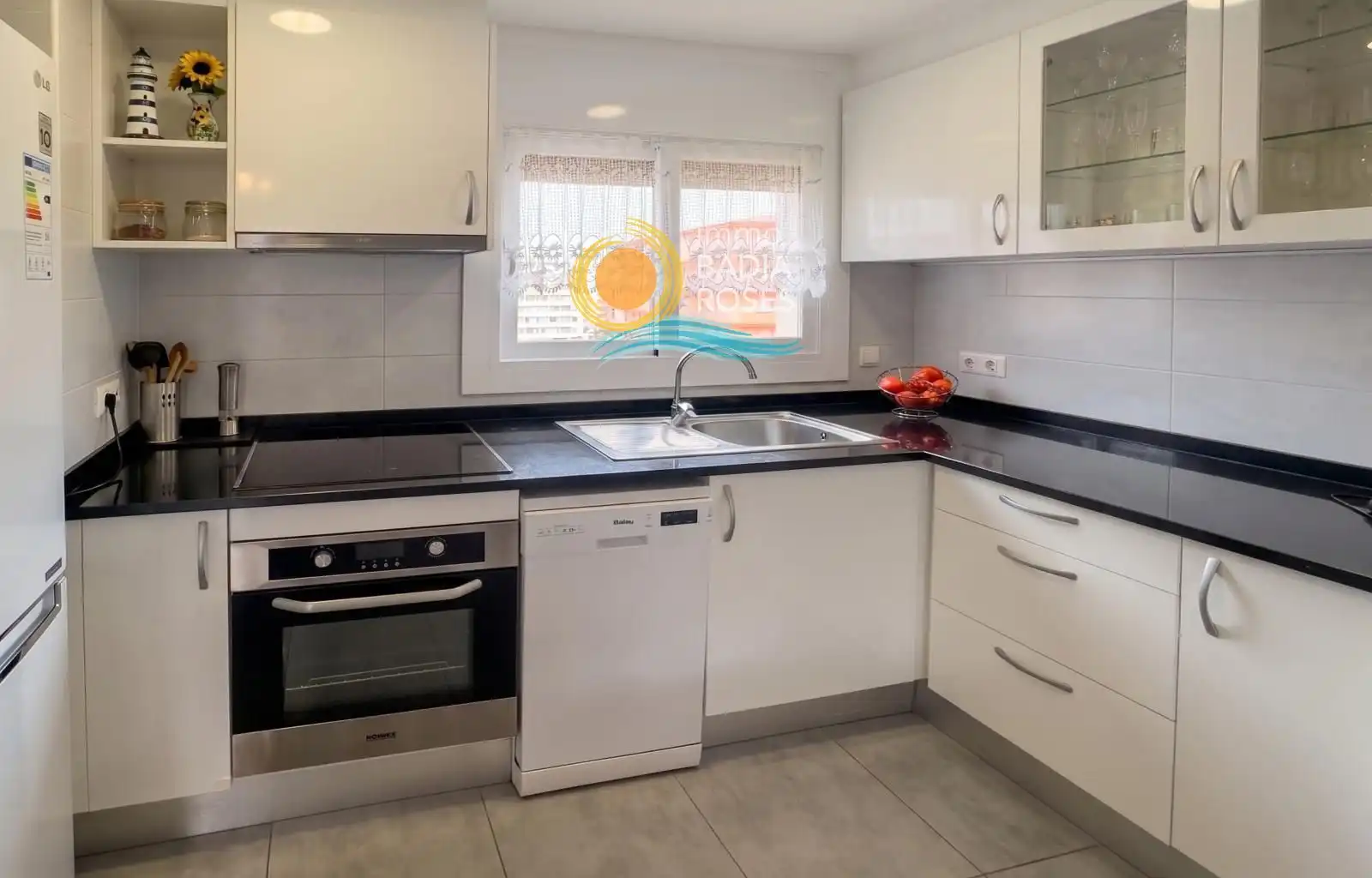 Cocina de Piso en venta en Roses con Aire acondicionado, Calefacción y Terraza