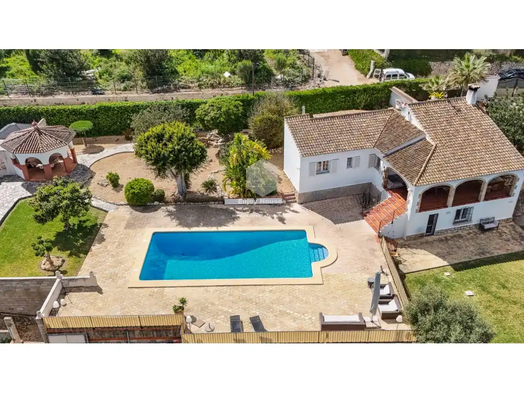 Houses for sale in Camino Tarraulla, Partides comunes - Adsubia