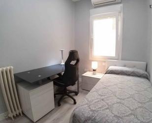 Bedroom of Apartment to share in  Madrid Capital  with Air Conditioner, Heating and Furnished