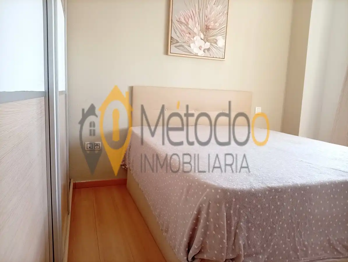 Bedroom of Flat for rent in Sevilla  with Air Conditioner, Heating and Parquet flooring