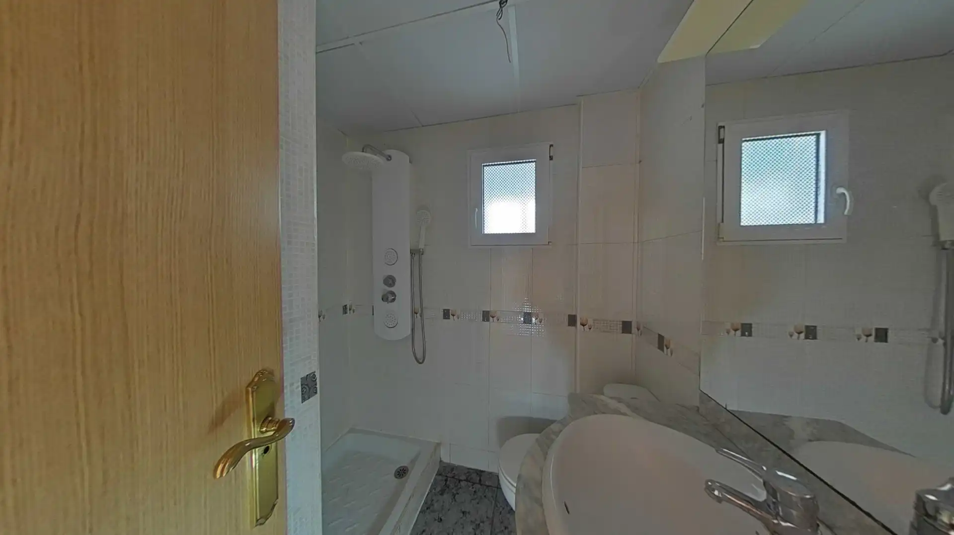 Wohnung mit Terrasse zum Verkauf in Calle Capitán Godoy Beltrán 11, imagen 3